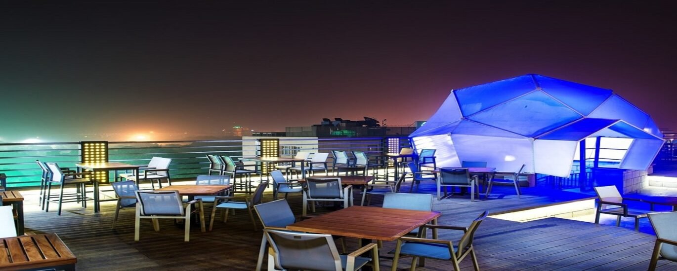 Rooftop Restaurants in Delhi