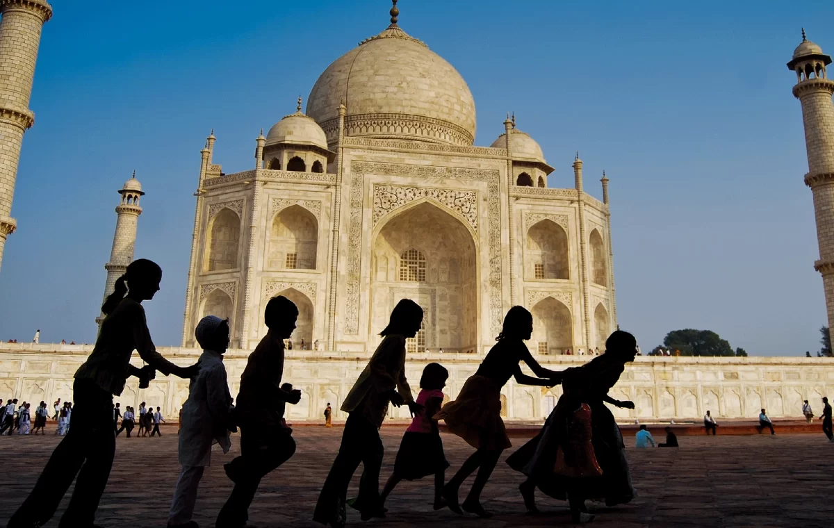KIDS AND LADIES SPECIAL TAJ MAHAL DAY TOUR