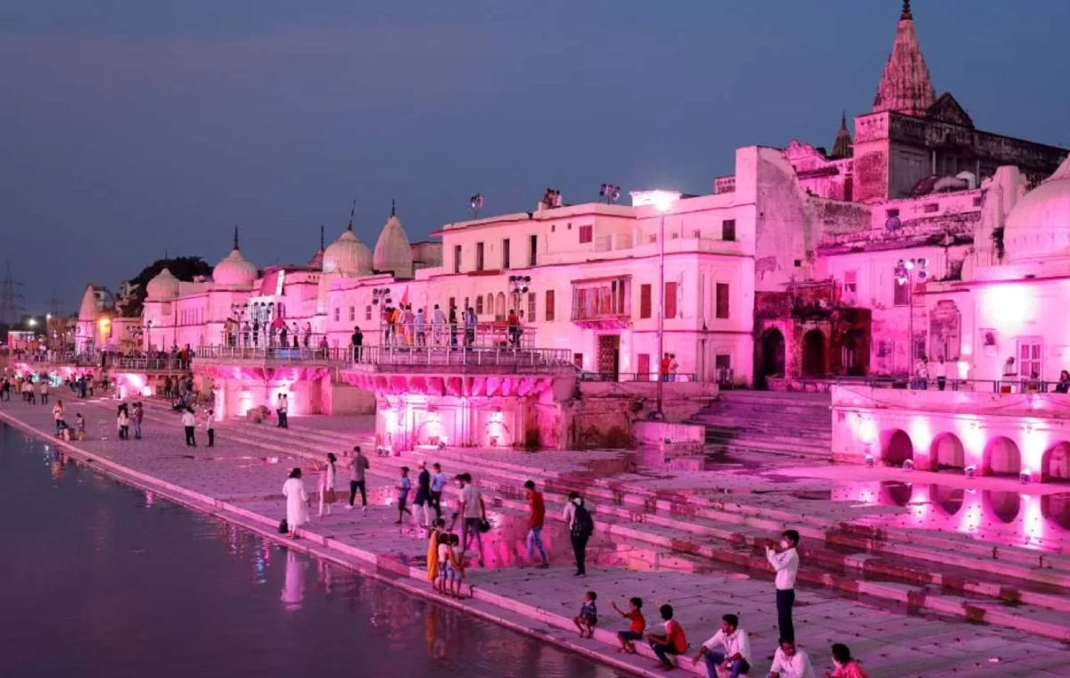LUCKNOW AYODHYA VARANASI TOUR ITINERARY